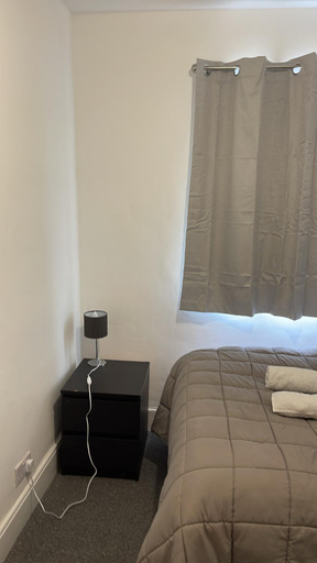 Others 5, Small room in Horfield 3, Bristol