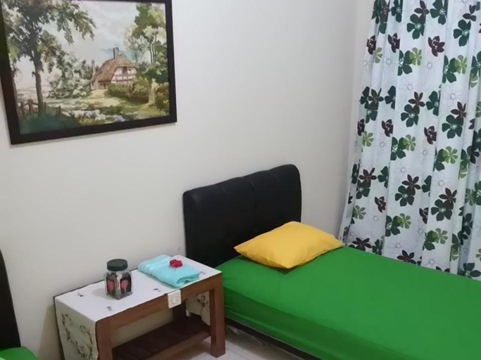 Bedroom 12