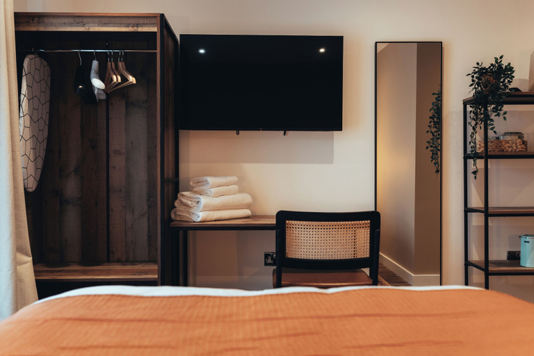 Bedroom 2, Kings Head Usk, Monmouthshire