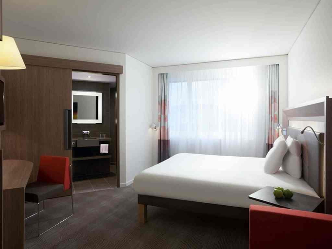 Bedroom 12