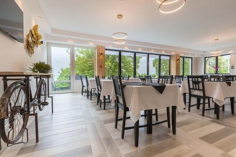 Food & Drinks, Balinn rooms, Balatonfüred