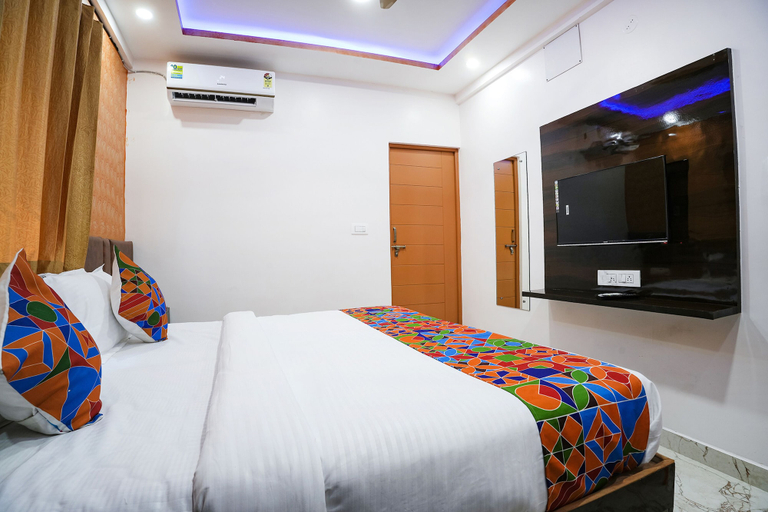 Bedroom 3, FabHotel A White Pearl Suites - Nr. Bangalore Airport, Bangalore
