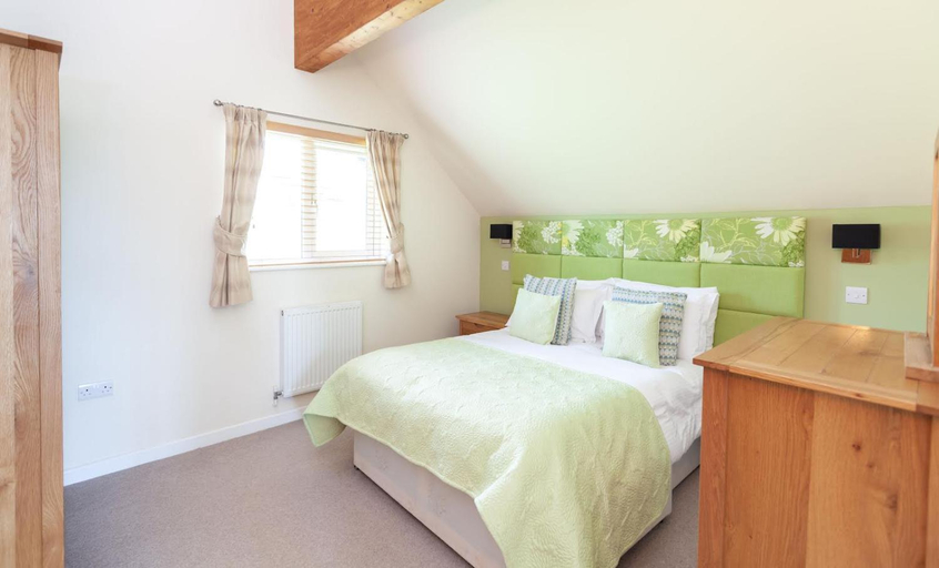 Bedroom 3, Retallack Resort Kingfisher Lodge, Cornwall