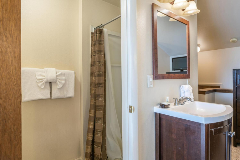 Bathroom 3, Powder Pointe Condos by Park City Vacations, Summit