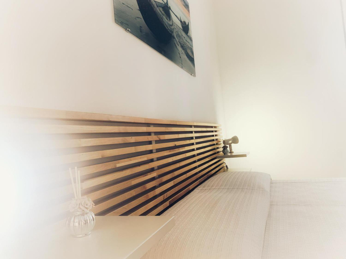 Others 2, Grazia's Apartment, Sassari