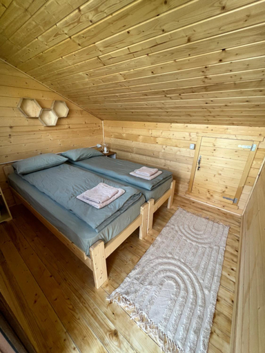 Bedroom 3, Holiday Bicaz Bungalows On The Lake, Bicaz