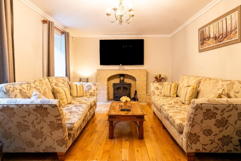 Others 2, Luxurious Country Retreat in Winford, North Somerset