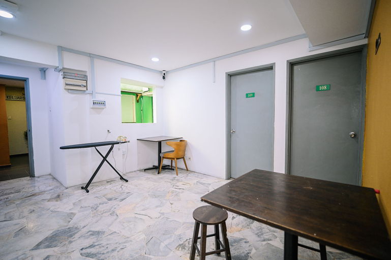 Others 5, Swing & Pillows @ Seri Kembangan Selangor, Hulu Langat
