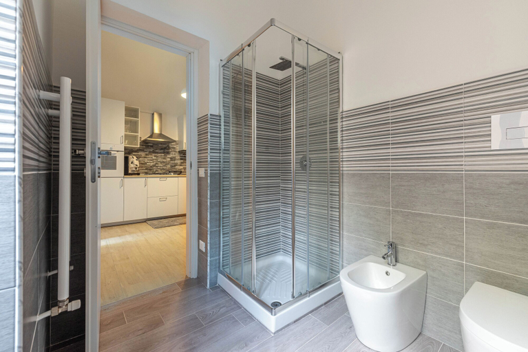 Bathroom 5, Al Khalisa Apartment by Wonderful Italy, Palermo