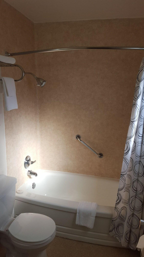 Bathroom 4, Safari Inn Motel, Division No. 8