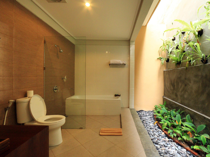 Bathroom 19