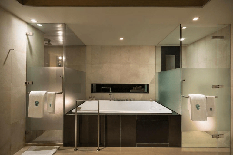 Bathroom 8