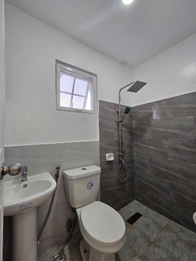Bathroom, Casa Amelita Malolos, Malolos City