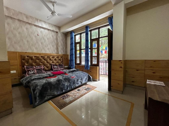 Bedroom 5, Hotel Mountain Trail, Kangra