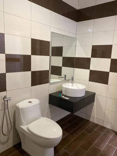Bathroom 5