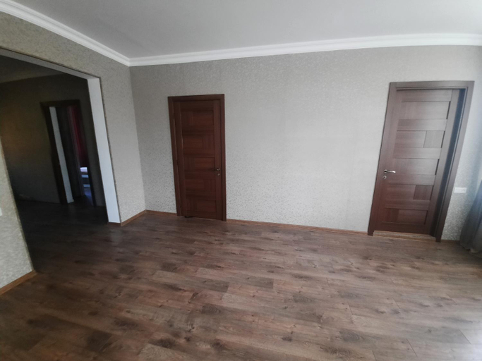 Others 4, Inga's Apartments, Tkibuli