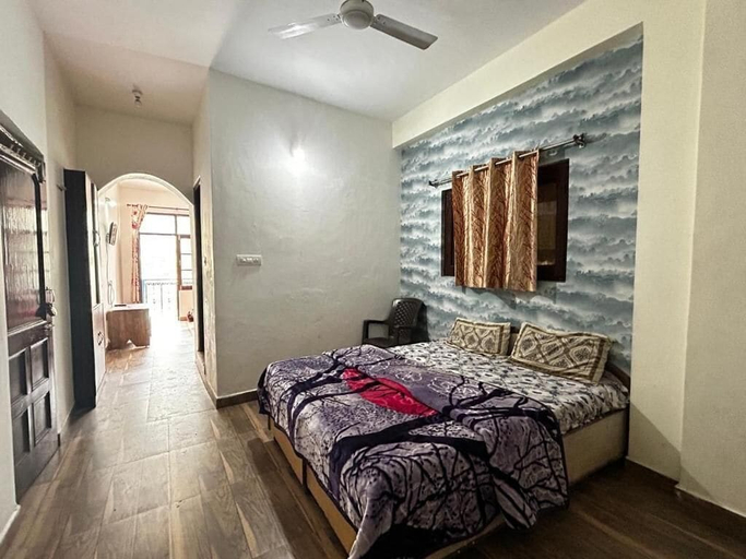Bedroom 2, Hotel Mountain Trail, Kangra