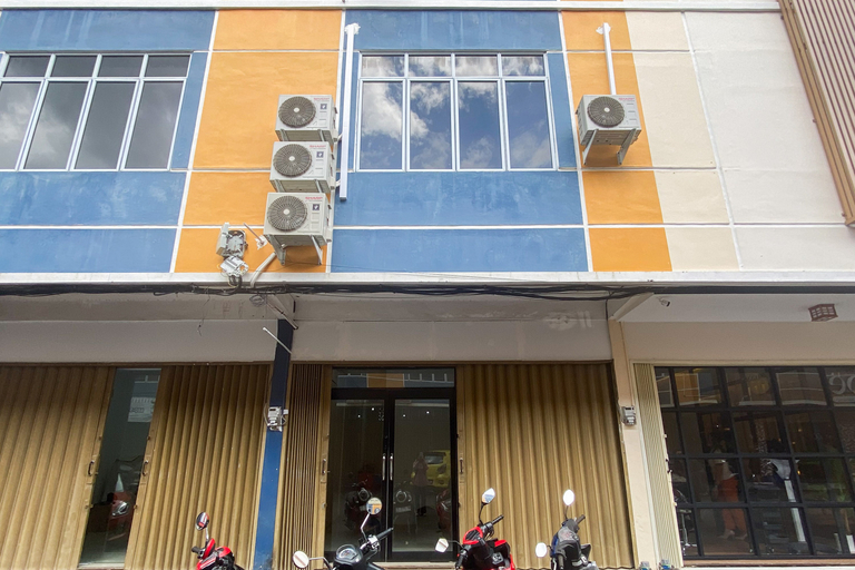 Exterior & Views 2, RedDoorz near BCS Mall @ Penuin, Batam