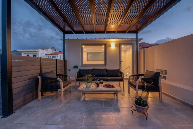 Facilities 4, Eva's apartments, Crete