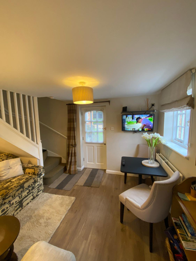 Others 5, Host & Stay - Old Chapel, Milton Keynes