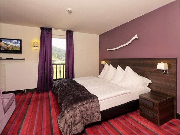 Bedroom 2, Hotel Wetterstein, Innsbruck Land