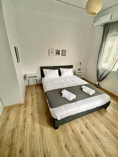 2, Comfortable apartment in the city center, Attica