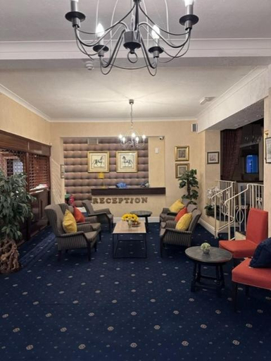 Others 5, Hadleigh Hotel, East Sussex