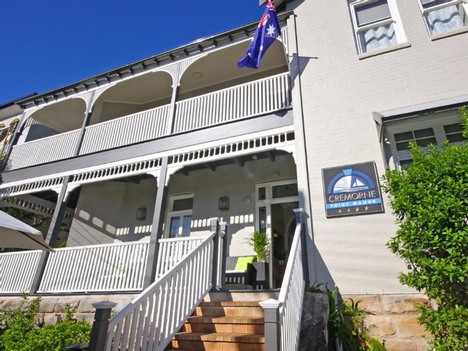 Exterior 3