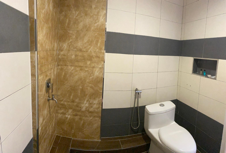 Bathroom 4