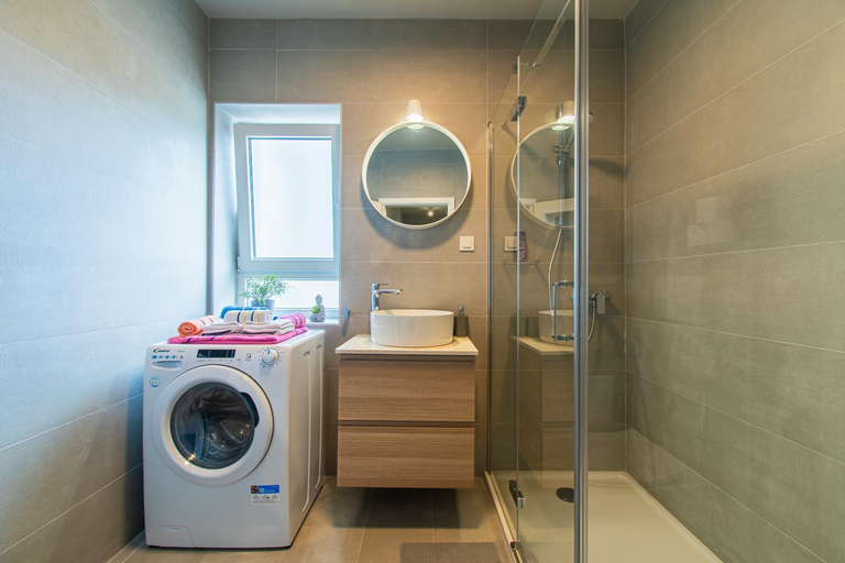 Others 2, Flexible SelfCheckIns 58, 59 & 60 - Zagreb - Loggia - New - Luxury, Zagreb