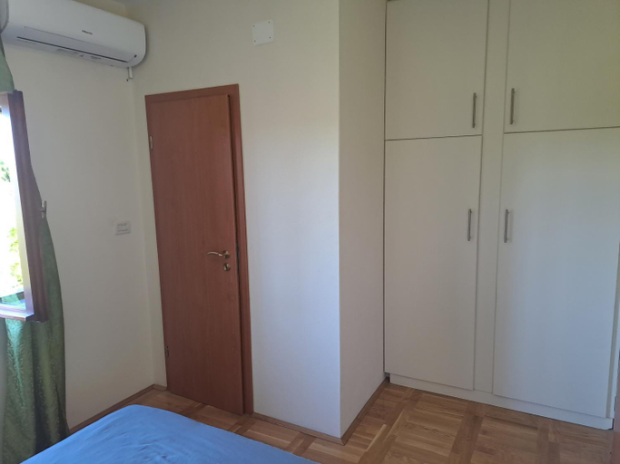 Others 4, Rooms Goris, Šibenik