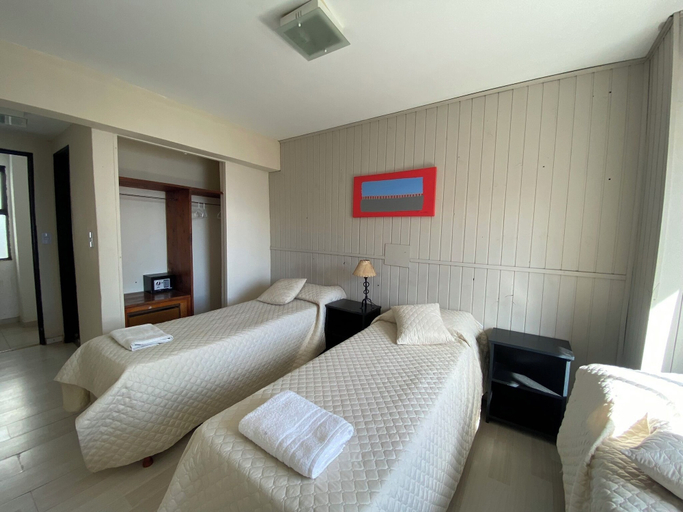 Bedroom 3, Bariloche Sun Hotel, Bariloche