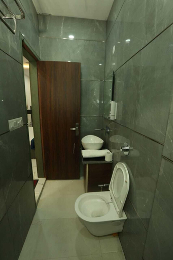 Bathroom 4, Aditya Home Stay, Amritsar