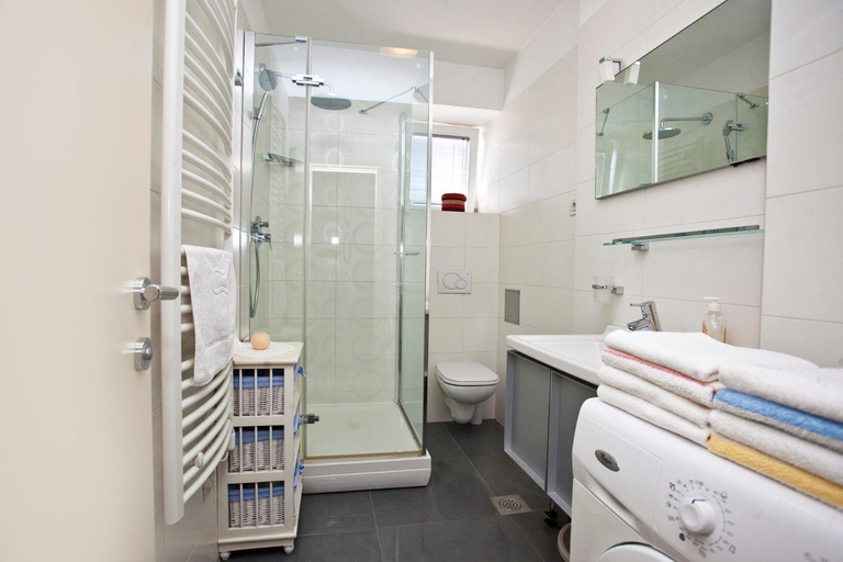Bathroom, Apartment Tatjana, Split