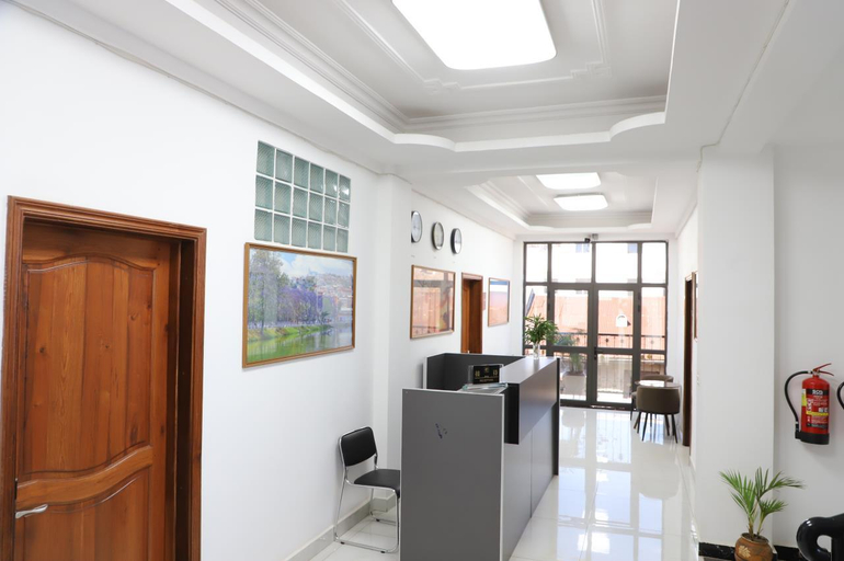 Others 3, Feima Hotel, Analamanga
