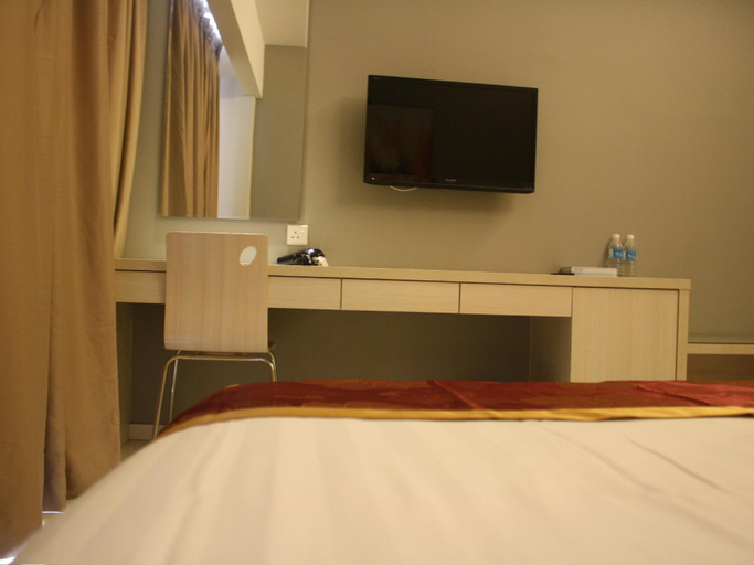 Bedroom 9