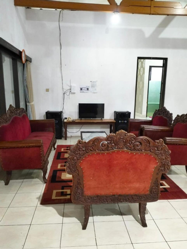 Others, Villa sagitarius, Bogor