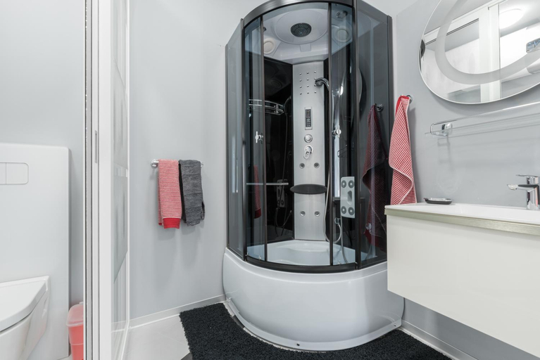 Bathroom 4, Modern villa Jura with pool near the beach, extra pool heating available, Medulin