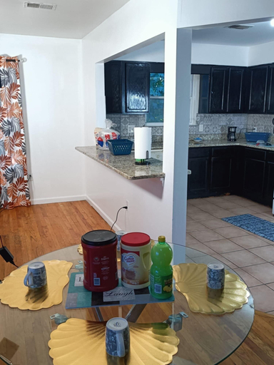 Others 3, Fada Guest House 38 Yates Ave Newark NJ, Newark