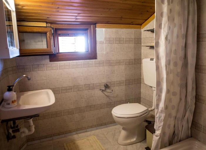 Shower 2, Sunset Villa Sozopoli, Central Macedonia