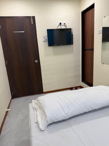Bedroom 4, Hotel Marine Line, Mumbai City