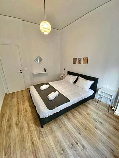 3, Comfortable apartment in the city center, Attica