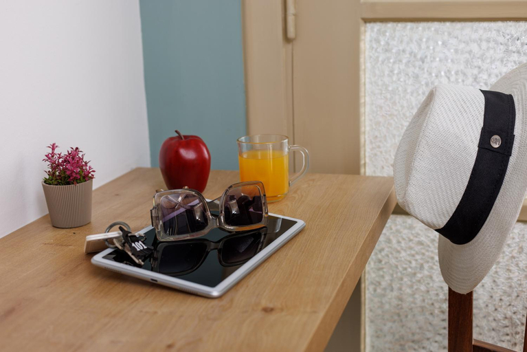 Food & Drinks, Cathedral Suites, Crete