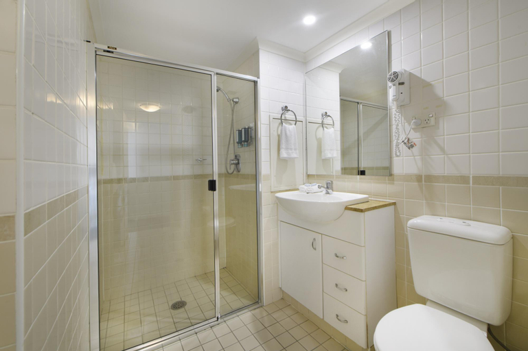 Bathroom 8