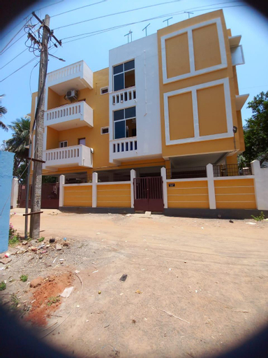 Others 5, Cheerful 2-bedroom near Auro Beach, Viluppuram