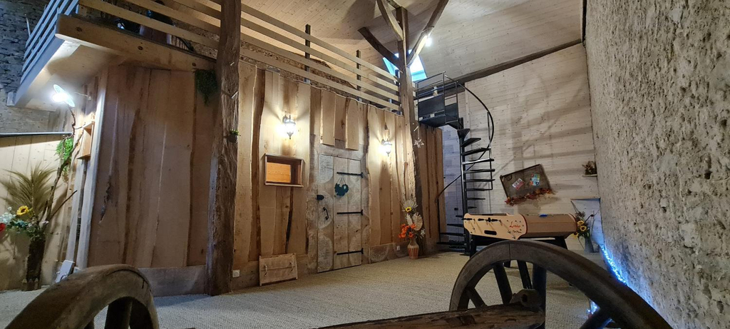 Others 2, La Cabane et SPA Chez Jules, Doubs