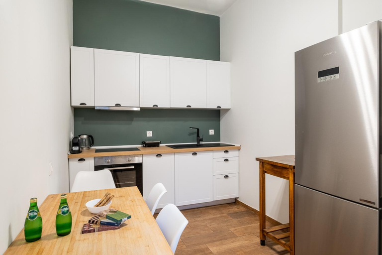 Kitchen 2, Central5 Boutique Apartments with Common Garden Next to Metro, Attica