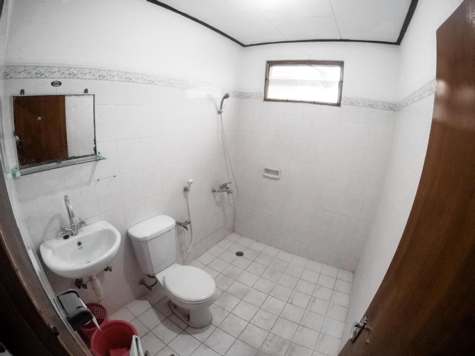 Bathroom 3