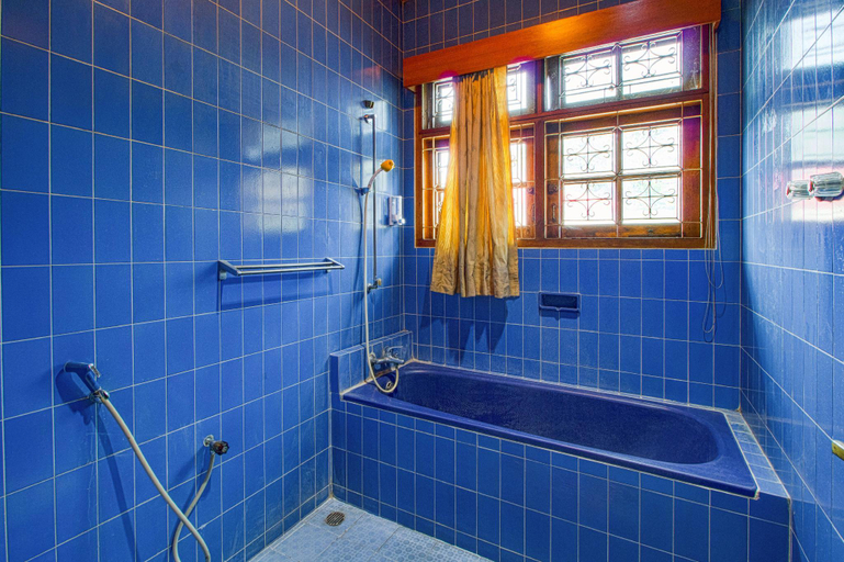 Bathroom 3