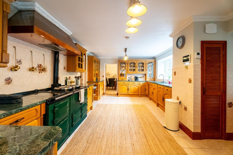 Others 3, Luxurious Country Retreat in Winford, North Somerset